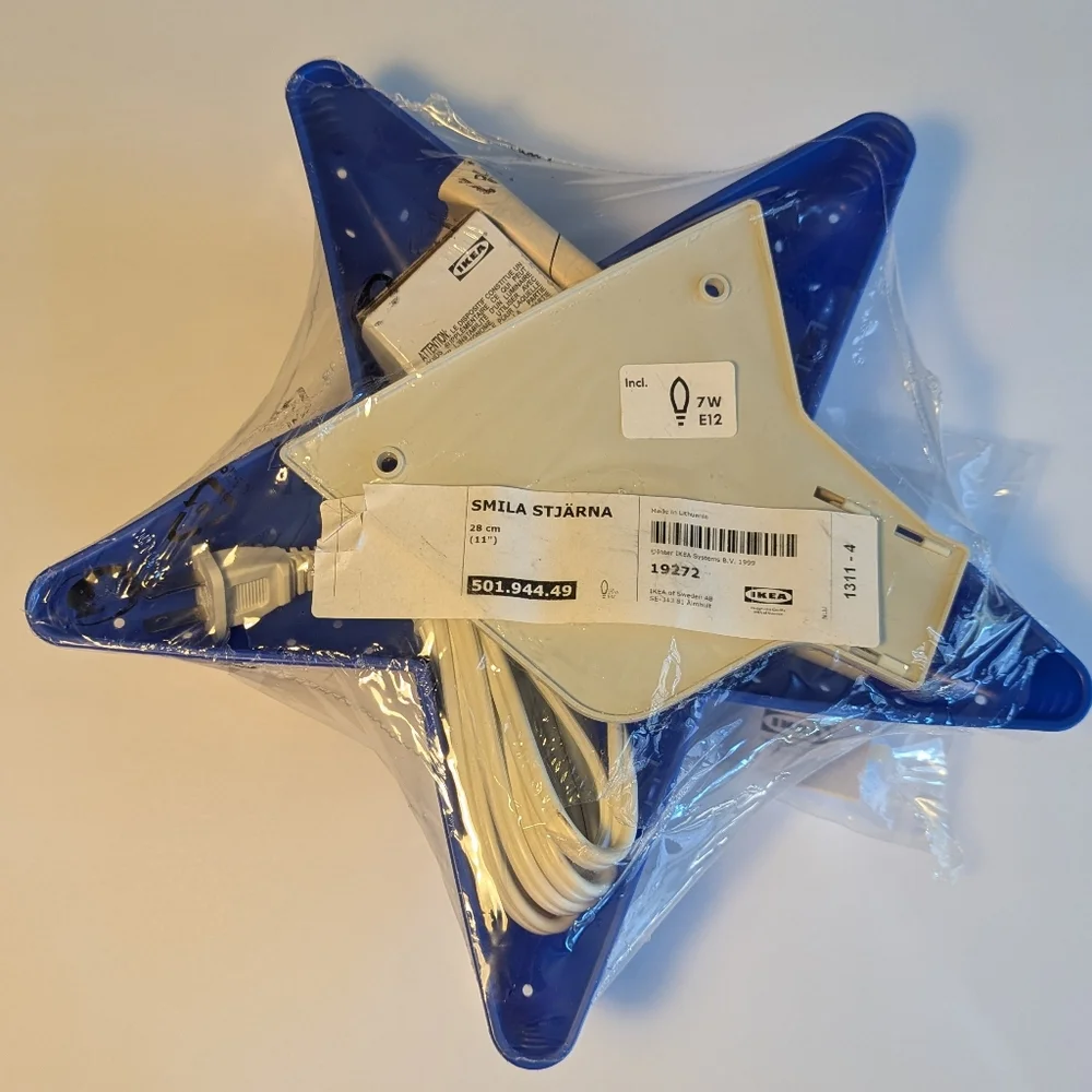 NWT IKEA Smila Blue Star-Shaped Wall Lamp